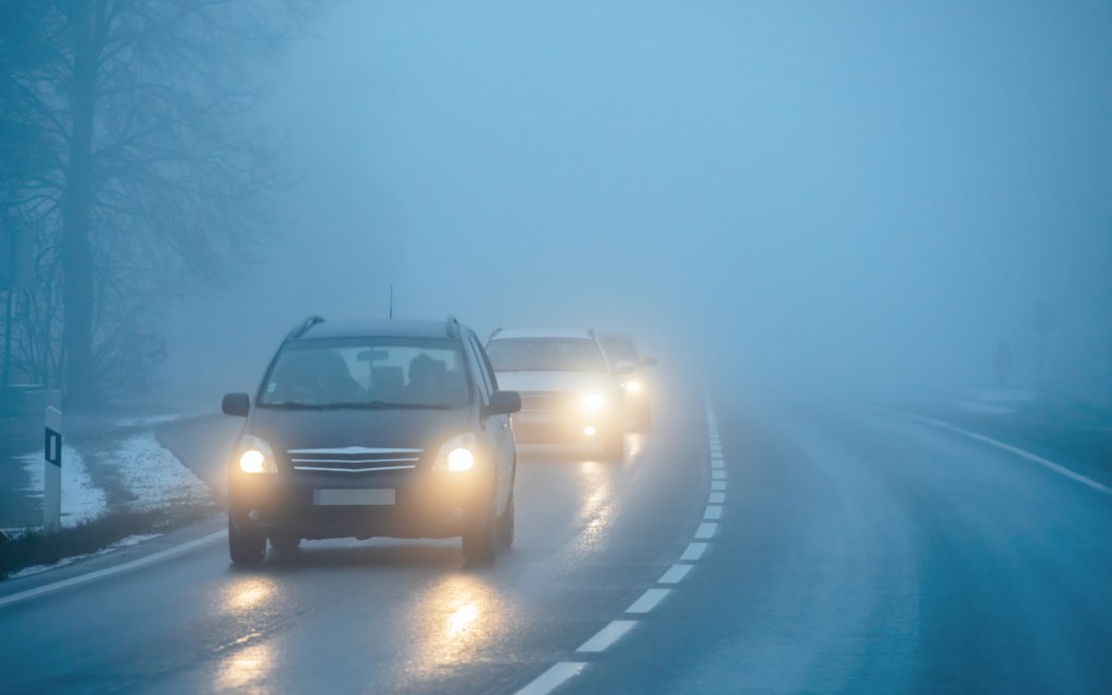 Best Safety Tips For Car Driving in Fog