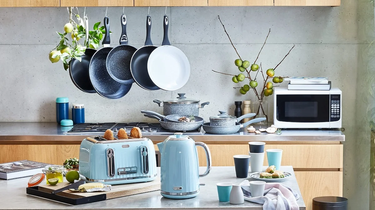 Winter Kitchen Appliances