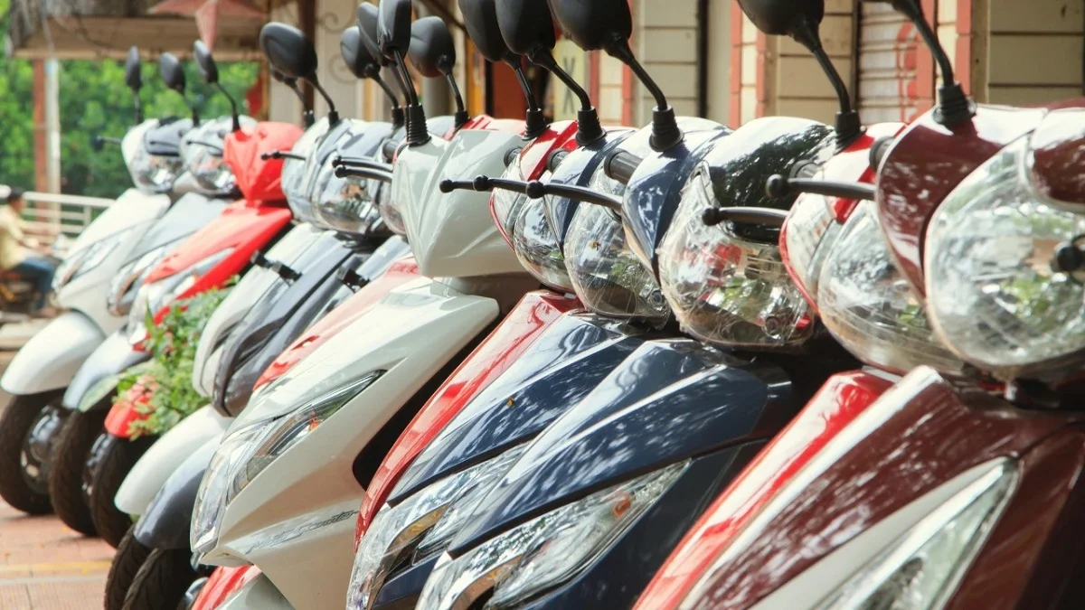 Best Electric Scooters Under 2 Lakh in Pakistan